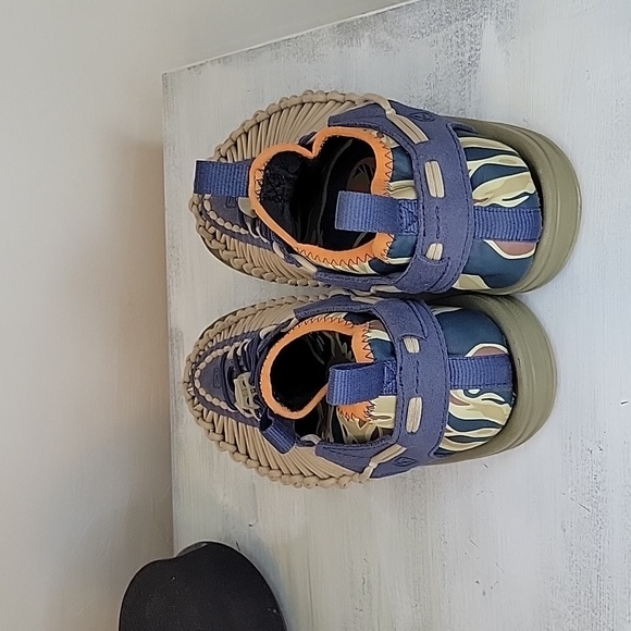 Keen Uneek Braided Bungee Hiking /Water Sandals SZ 7.5 - Picture 2 of 8